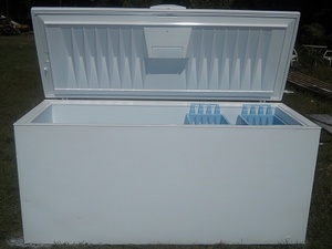 FRIGIDAIRE 21.5 CU. FT. CHEST FREEZER