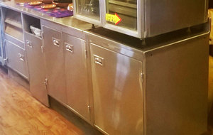 SERVICE TABLE STAINLESS STEEL 94INX24IN