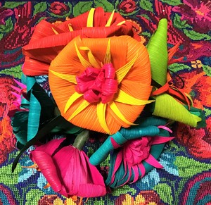 FLOWER STRAW TERESITA LARGE BUNCH OF 6 FLWRS