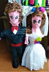 PINATA BRIDE GROOM